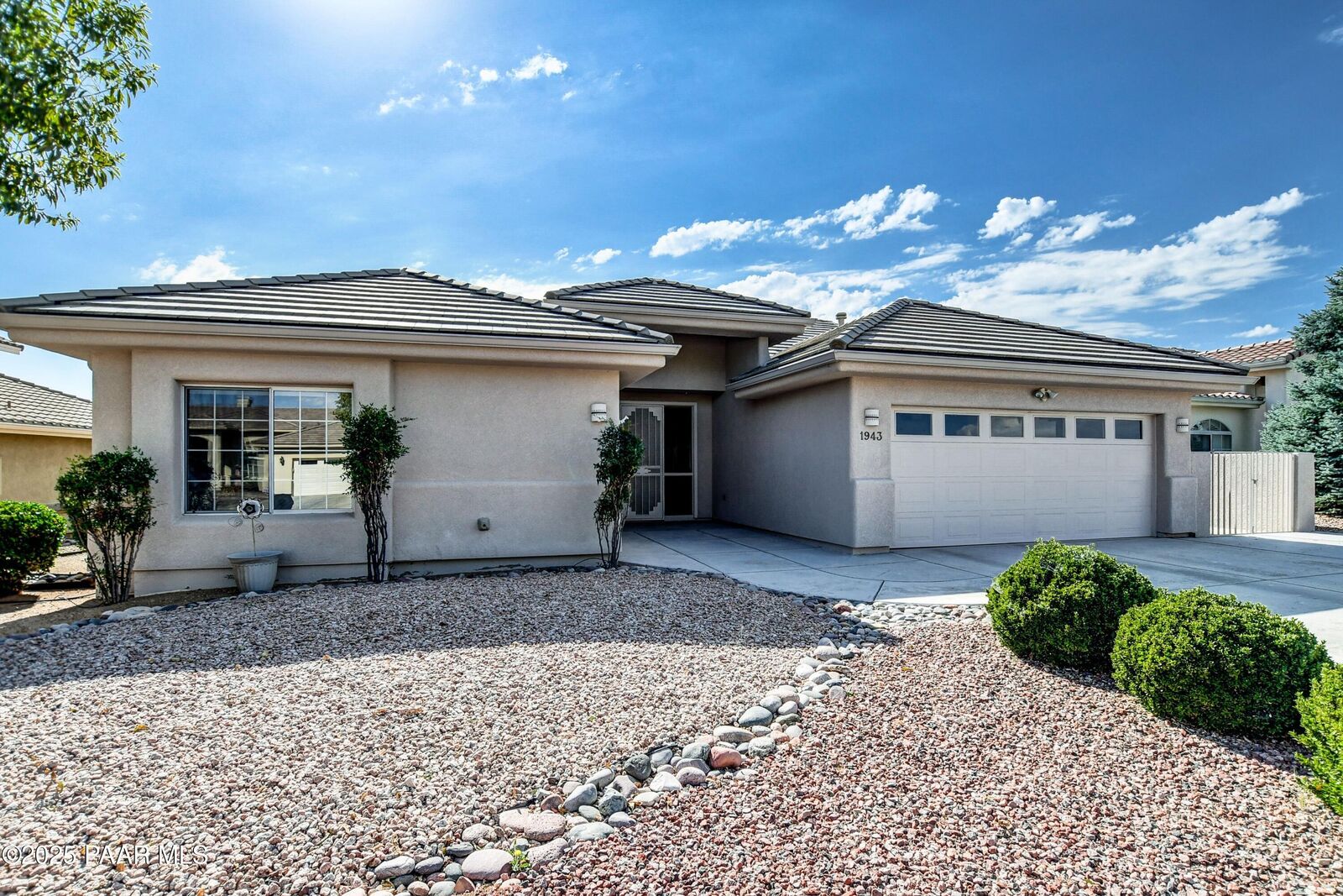 Property Photo:  1943 Golf View Lane  AZ 86301 