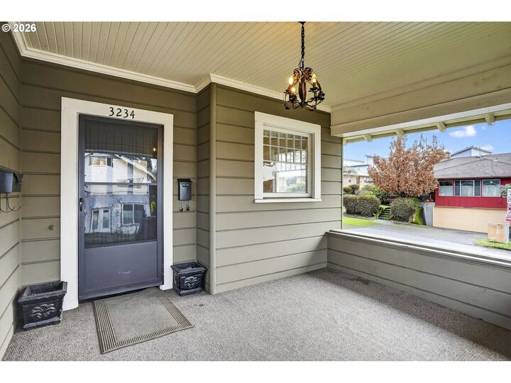 Property Photo: 3234 SE Cesar E Chavez Blvd OR 97202