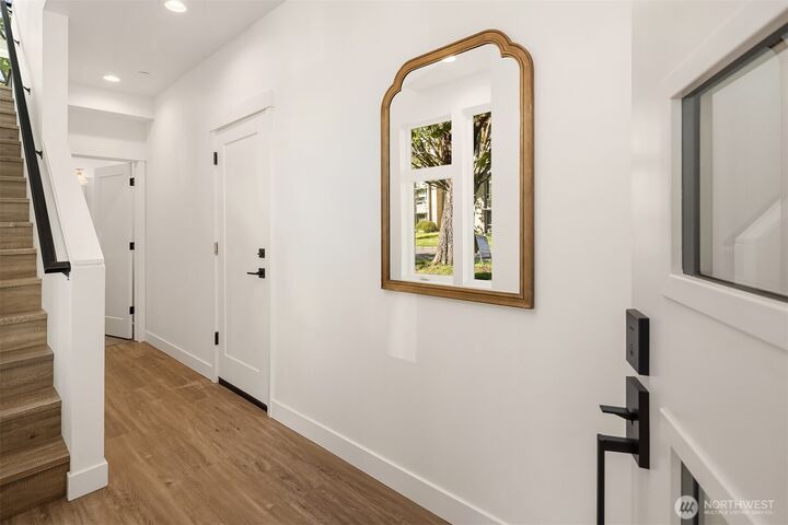 Property Photo:  1717  17th Avenue  WA 98122 