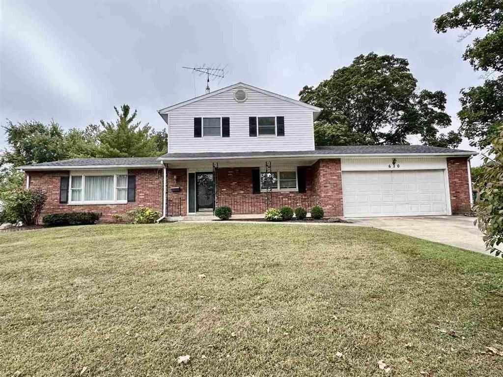 Property Photo:  620 Alice Lane  IN 47374 