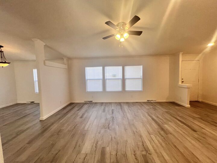 Property Photo:  2605 W Oxberry St  KS 67217 