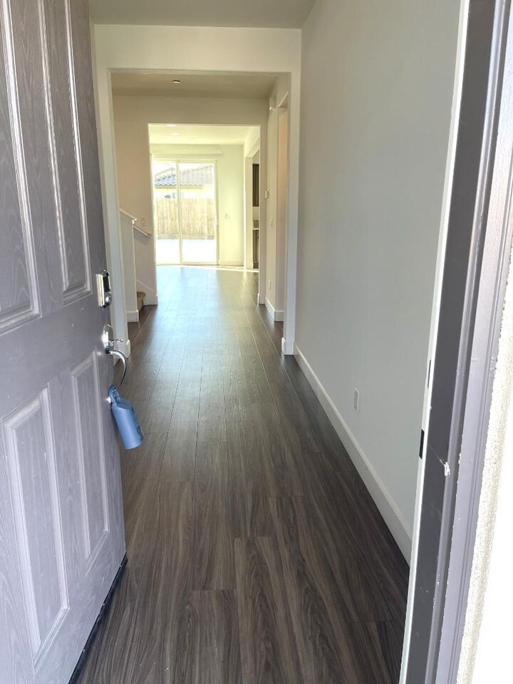 Property Photo:  401 Manuel Court  CA 93635 