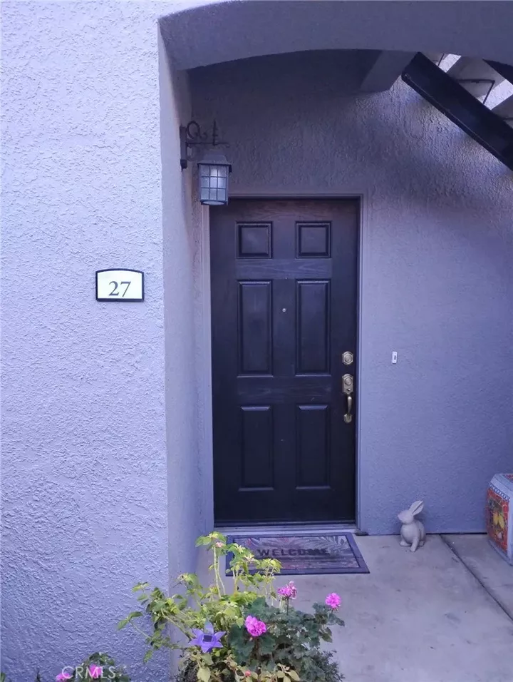 Property Photo:  5201 Laguna Oaks  CA 95758 