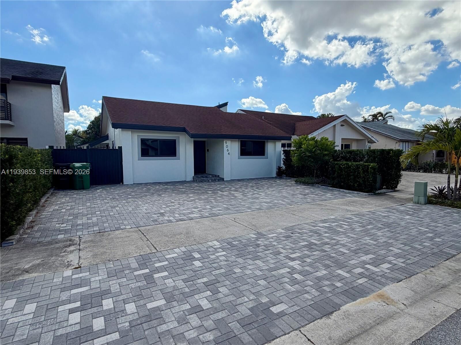 Property Photo:  9064 SW 6th St 9064  FL 33174 