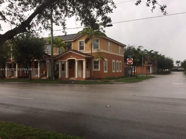 Property Photo:  10852 SW 240th St  FL 33032 