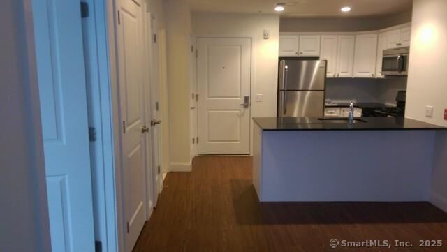 Property Photo:  947 Hope Street 304  CT 06907 