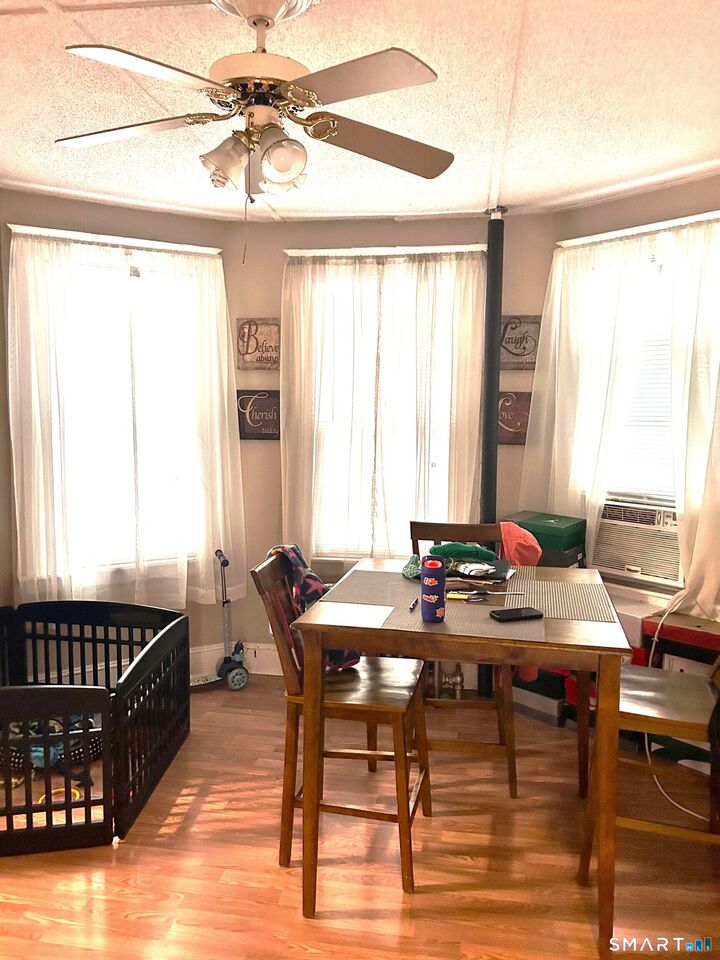 Property Photo:  23 Edward Street  CT 06051 