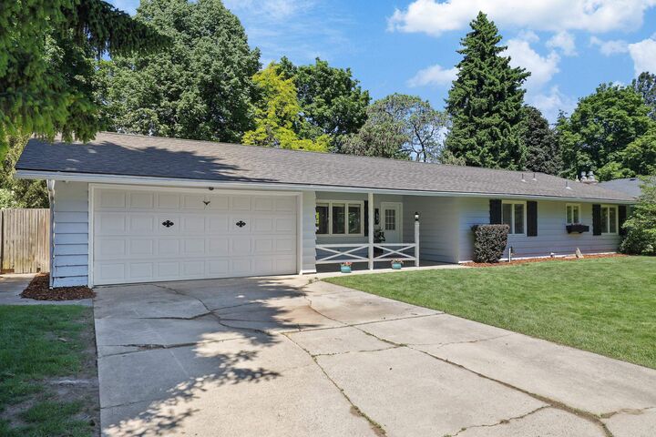 Property Photo:  1919 E 59th Ave  WA 99223 