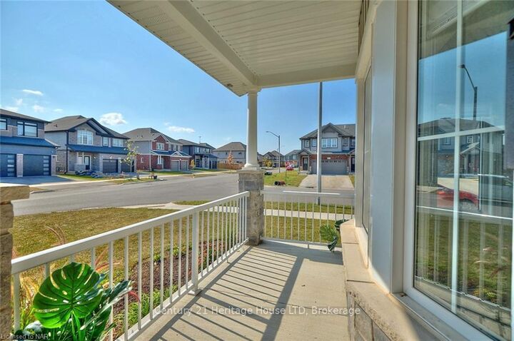 Property Photo: 14 Overholt Drive ON L0S 1K0