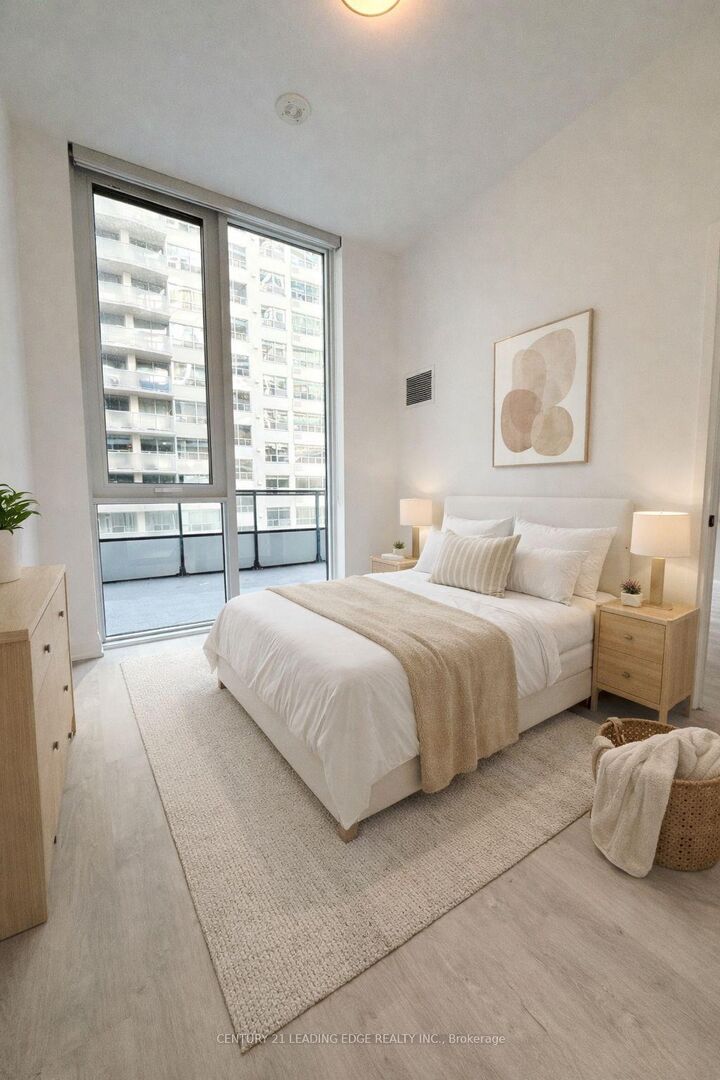 Property Photo:  65 Broadway Avenue 501  ON M4P 1T9 