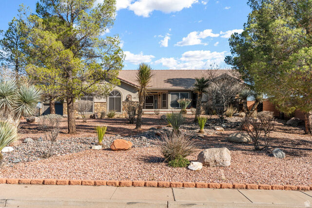 Property Photo:  482 N Quail Ridge Dr  UT 84780 