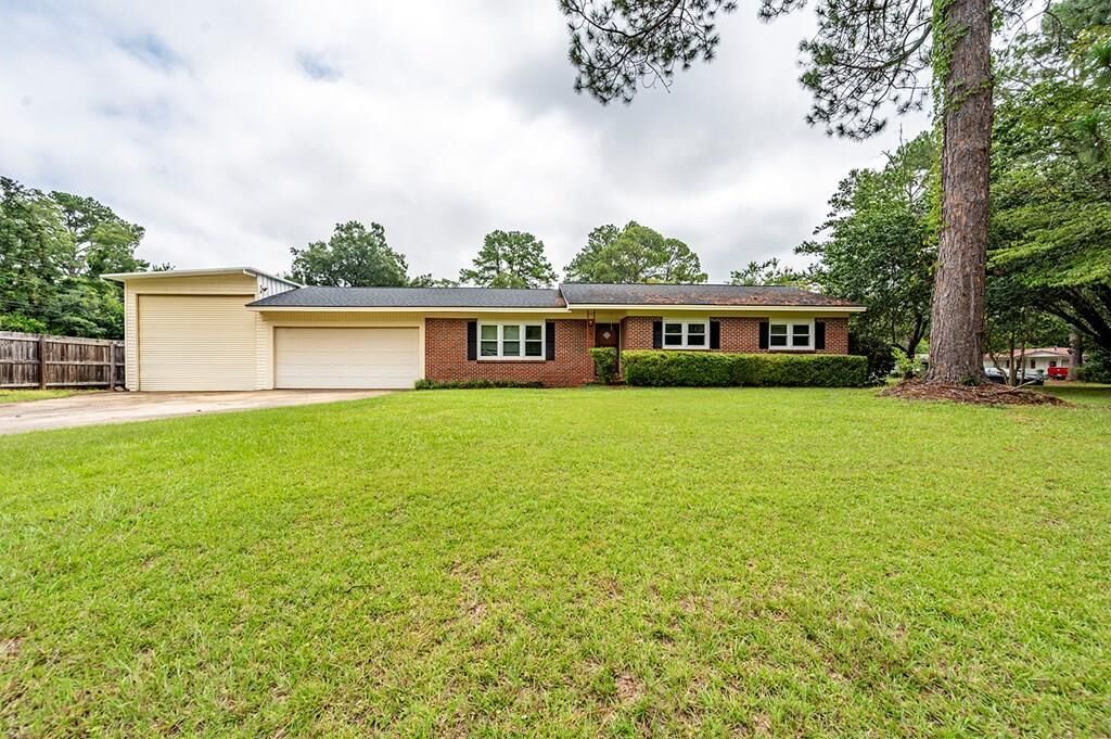 Property Photo: 2300 Hilltop Drive GA 31707