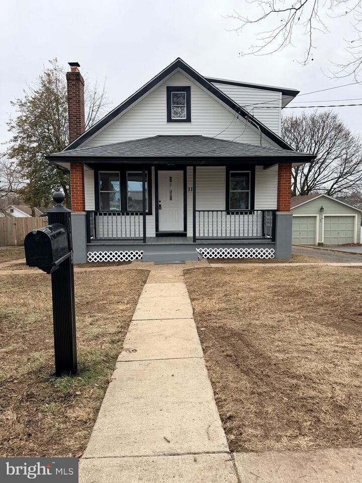 Property Photo:  118 Catalpa Avenue  DE 19804 