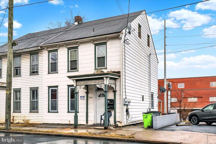 Property Photo: 746 Maple Street PA 17046