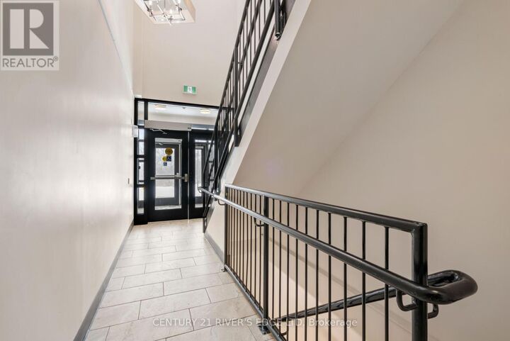 Property Photo:  1109 Millwood Avenue 302  ON K6V 0C7 