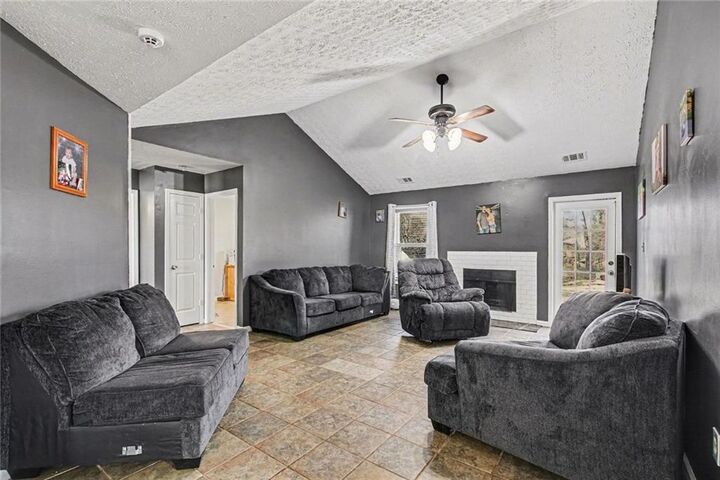 Property Photo:  185 Jimmy Reynolds Drive  GA 30549 