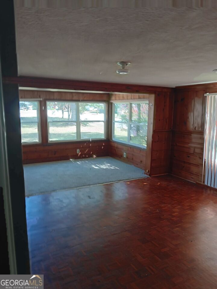 Property Photo: 406 Brookwood Drive GA 30286