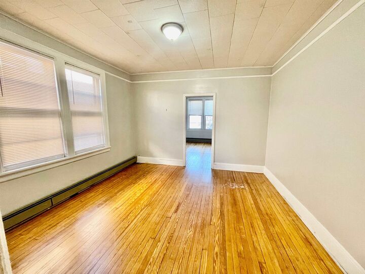 Property Photo:  235 Liberty Ave 6  NJ 07306 