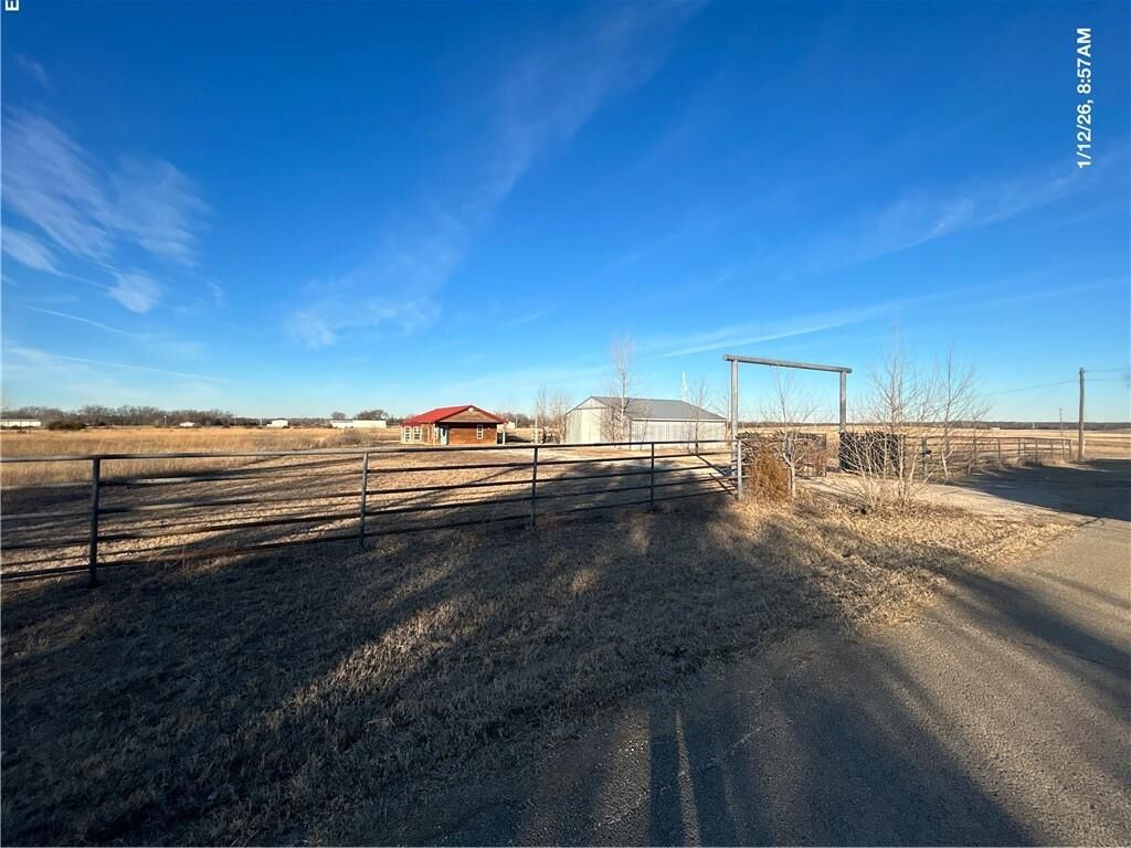 Property Photo: 406 N Catherine N/A KS 67335