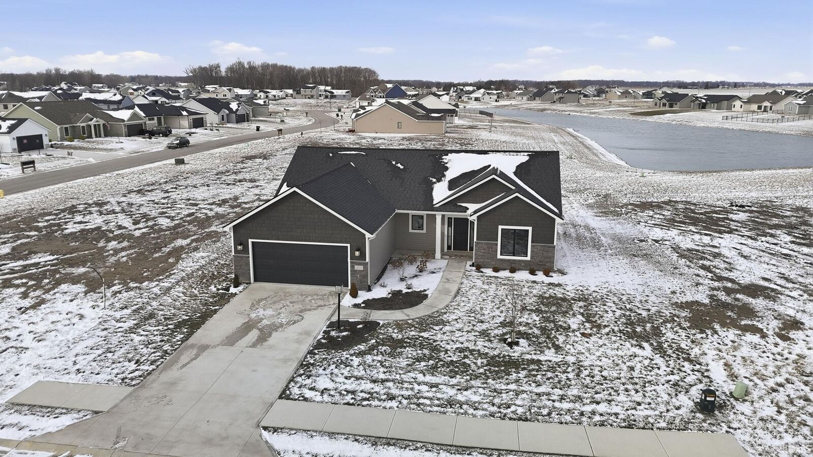 Property Photo: 1201 Zenos Boulevard IN 46818