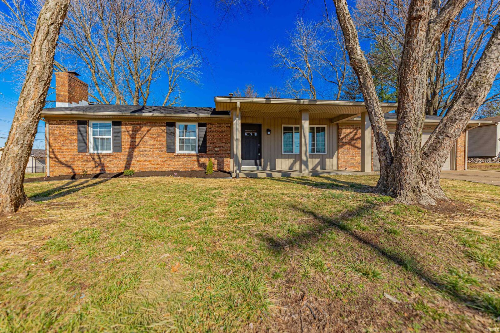 Property Photo: 441 Lawrence Drive IN 47620