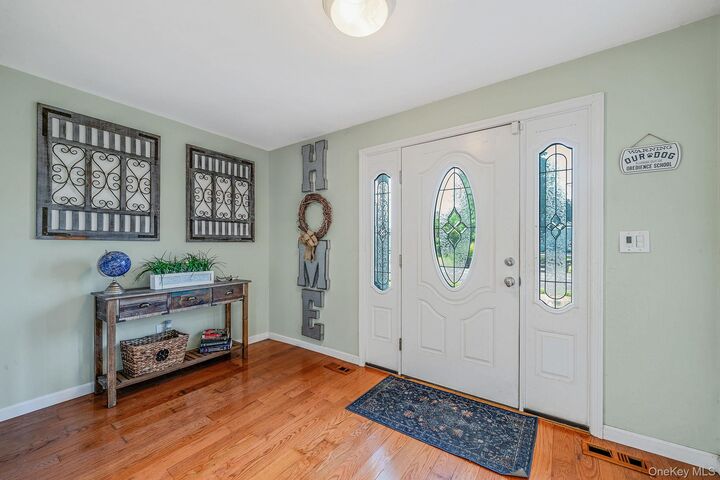 Property Photo:  29 North Plaza  NY 11701 