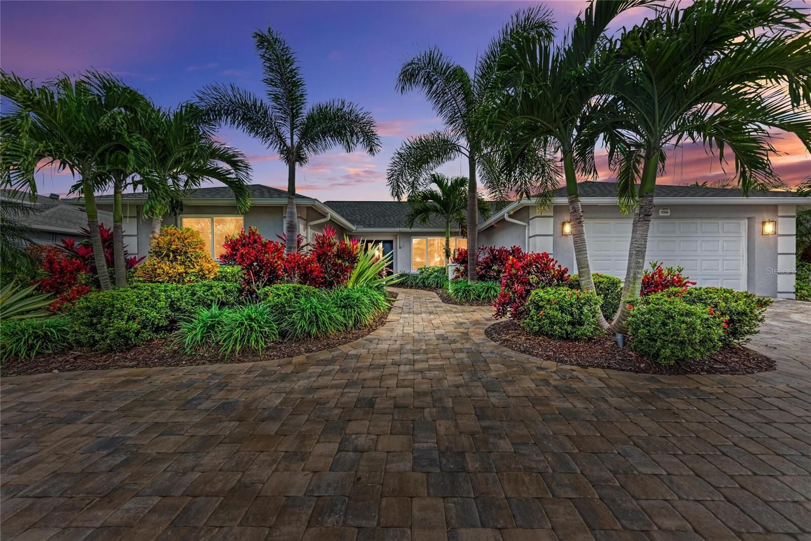 Property Photo:  3906 Prairie Dunes Drive  FL 34238 