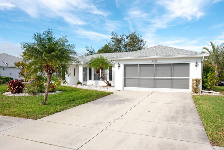 Property Photo:  13300 Darnell Avenue  FL 33981 