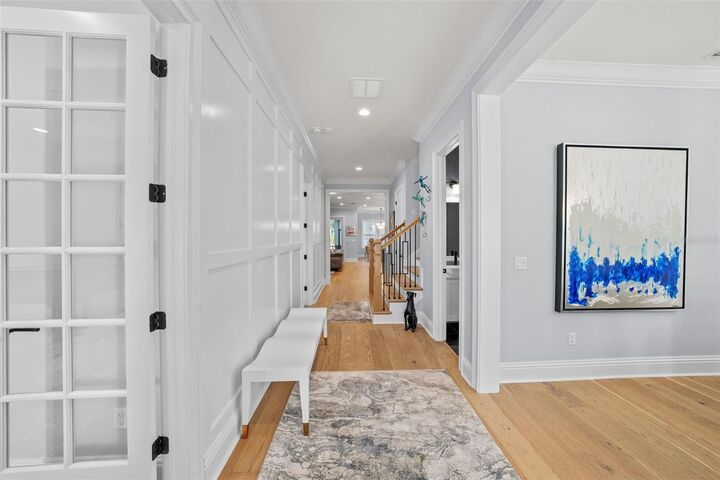 Property Photo:  3301 W Lawn Avenue  FL 33611 