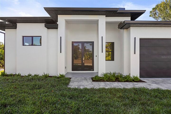 Property Photo: 115 Baytree Drive FL 33947