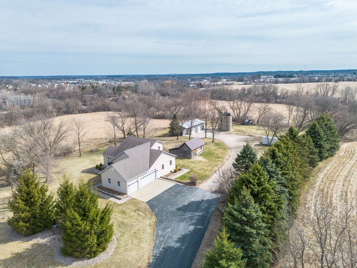 Property Photo: 5232 County Highway P - WI 53095