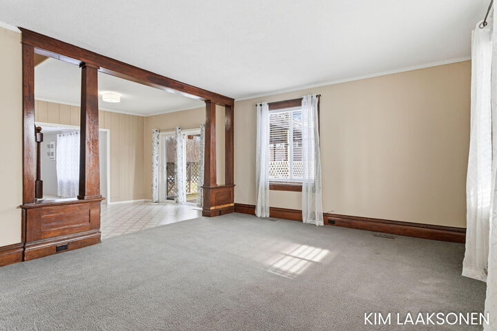 Property Photo:  897 W 32nd Street  MI 49423 