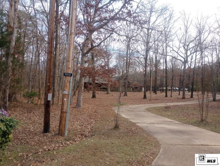 Property Photo:  9016 Elmwood Drive  LA 71220 