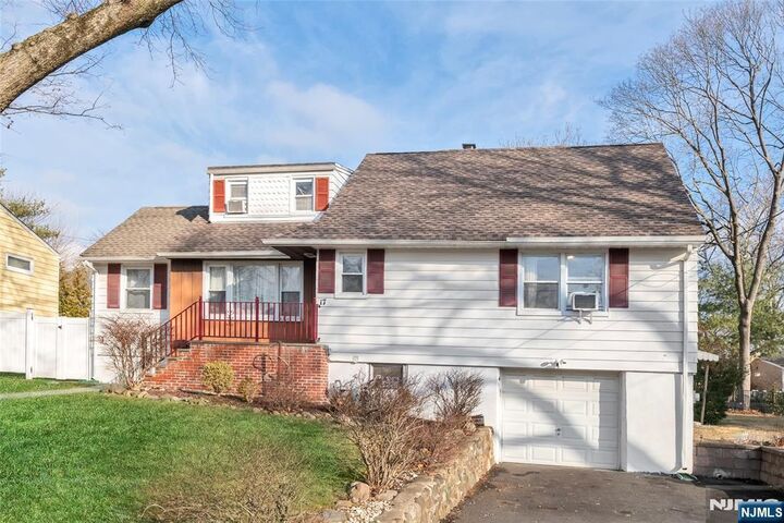 Property Photo:  17 Porter Road  NJ 07052 