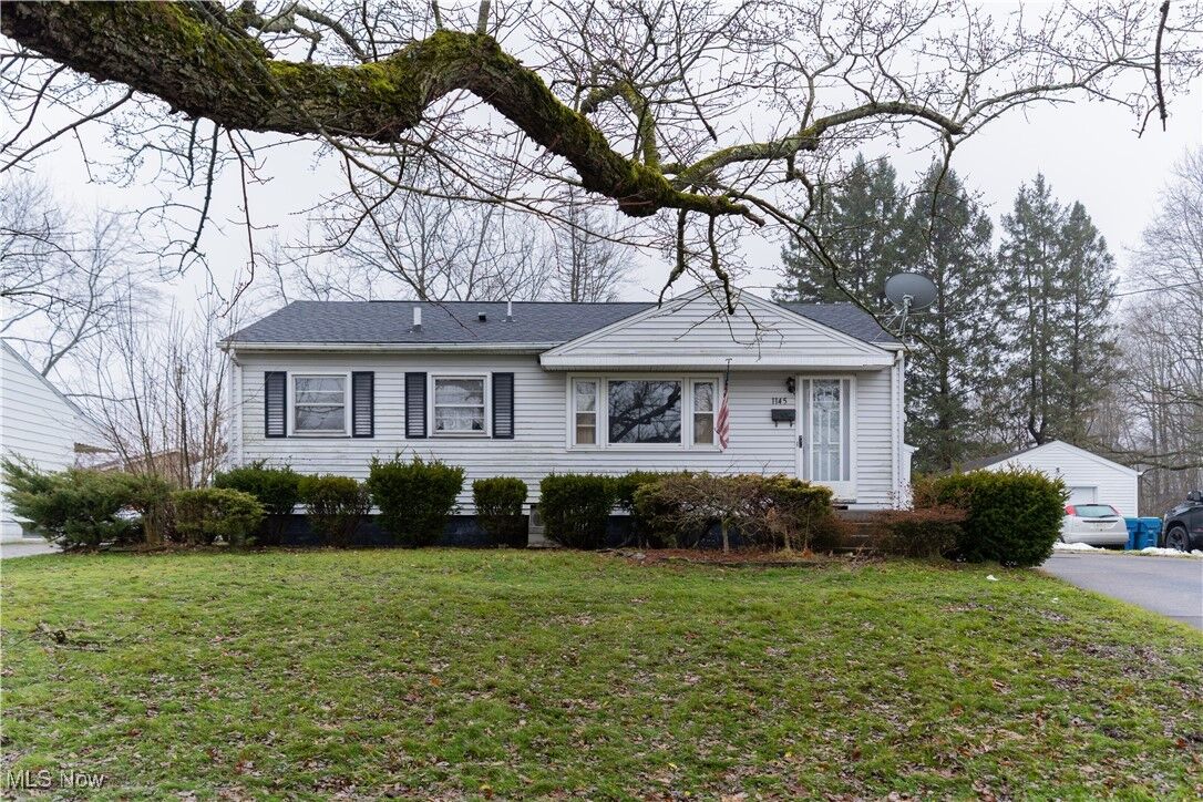 Property Photo: 1145 Doris Drive OH 44425