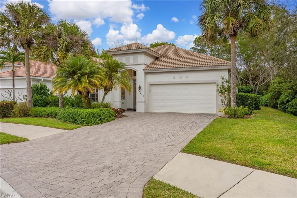 Property Photo: 15818 Delaplata Ln FL 34110