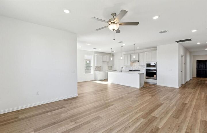 Property Photo:  1609 Prosper Lane  TX 75409 