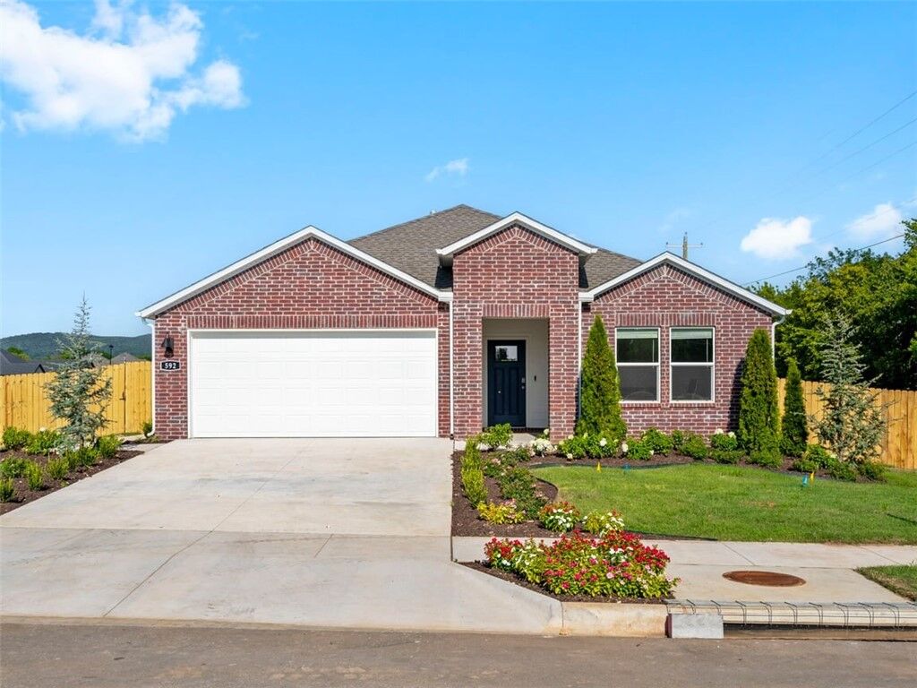 Property Photo:  566 Oklahoma Street  AR 72730 