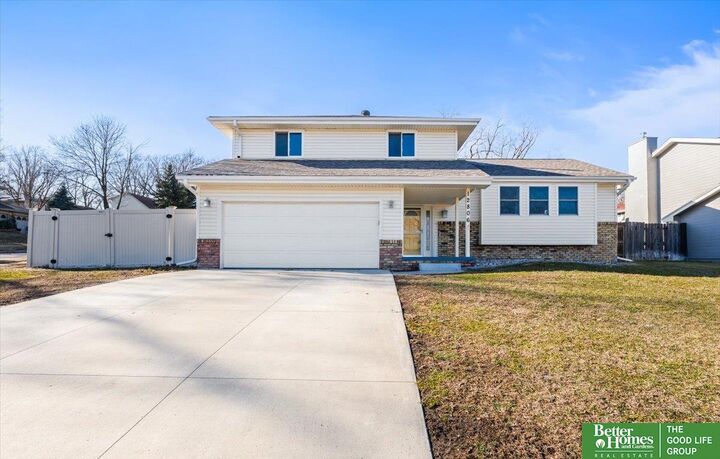 Property Photo: 12806 S 33rd Street NE 68123