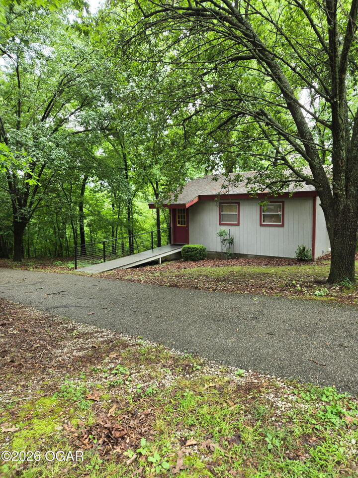 Property Photo:  56 Thompson Lane  MO 64854 