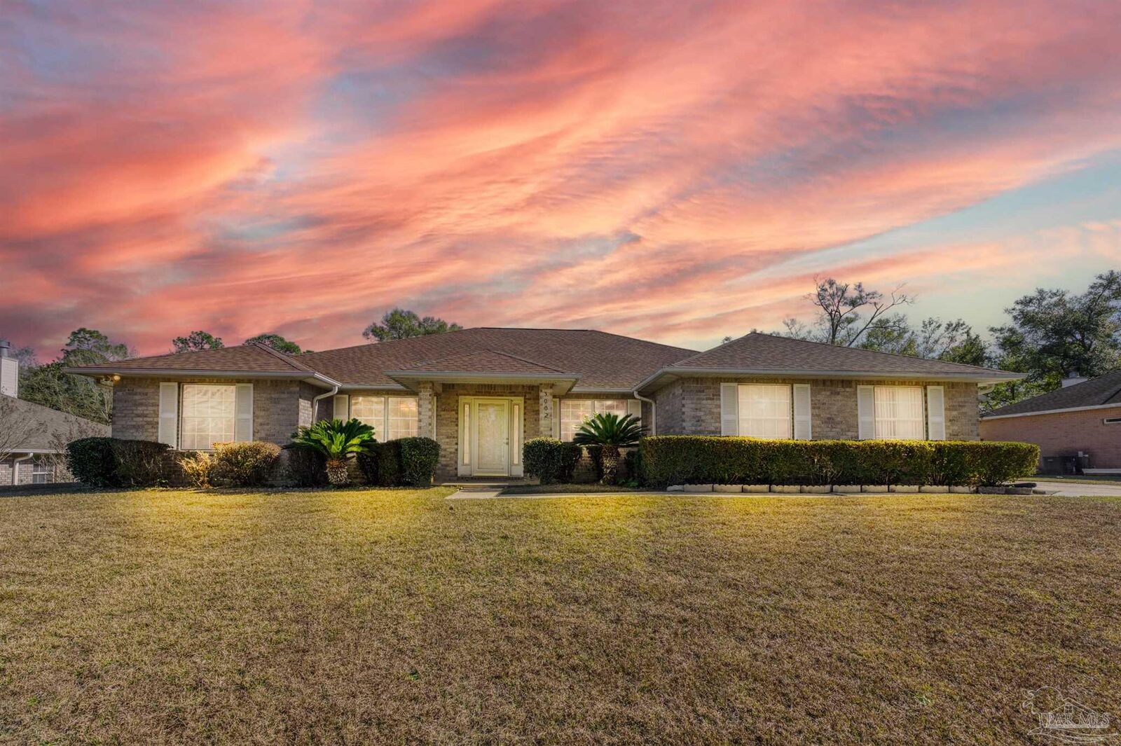 Property Photo:  3002 Ashbury Ln  FL 32533 