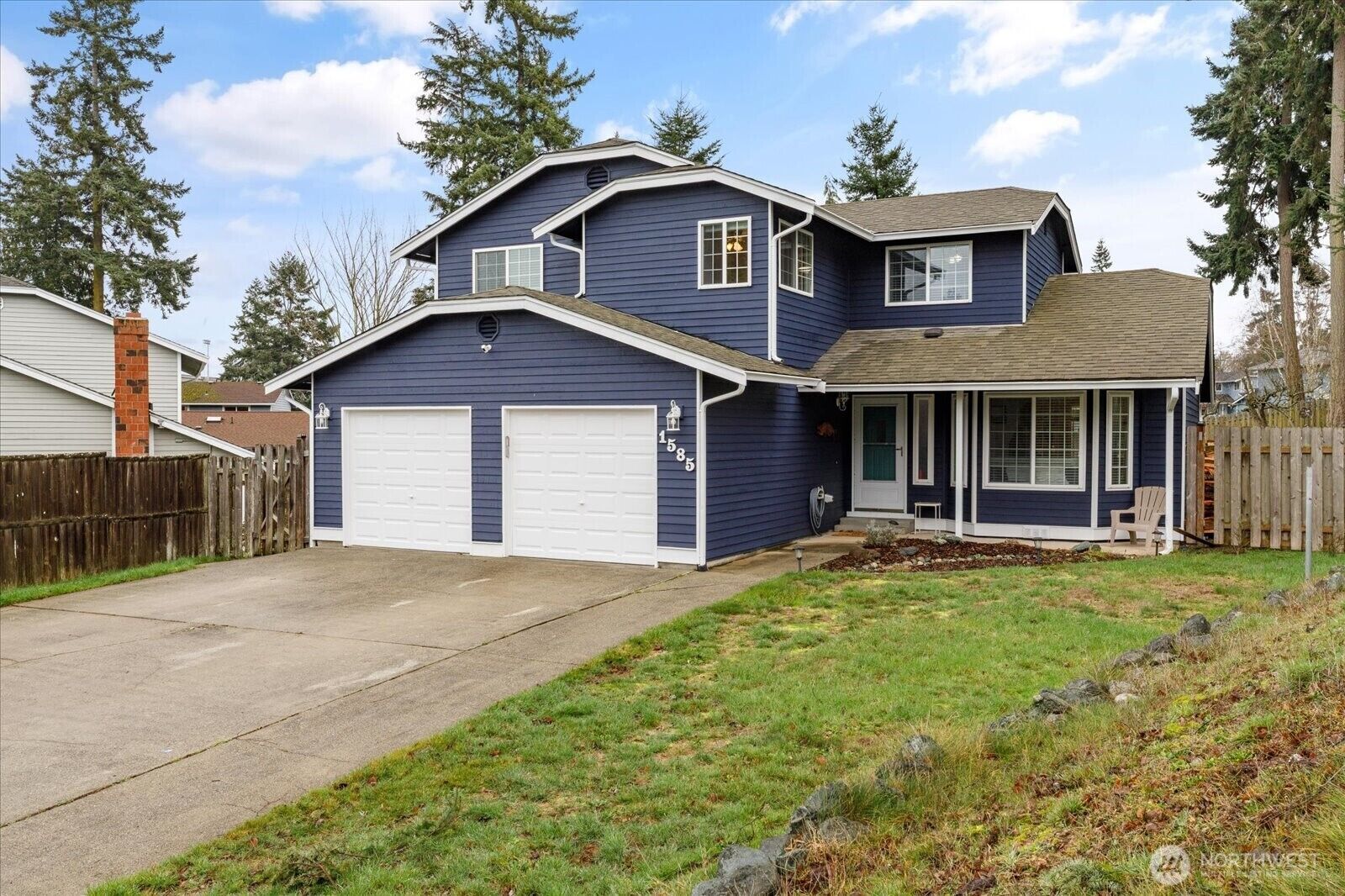 Property Photo:  1585 NW 2nd Avenue  WA 98277 