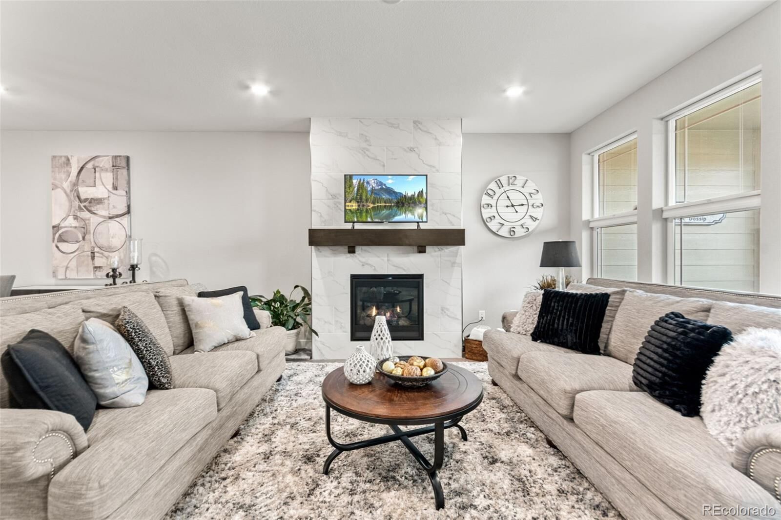 Property Photo:  2032 Sagerock Drive  CO 80108 