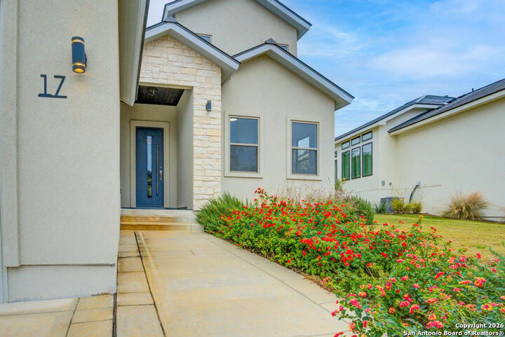 Property Photo:  17 Liser Glen  TX 78257 