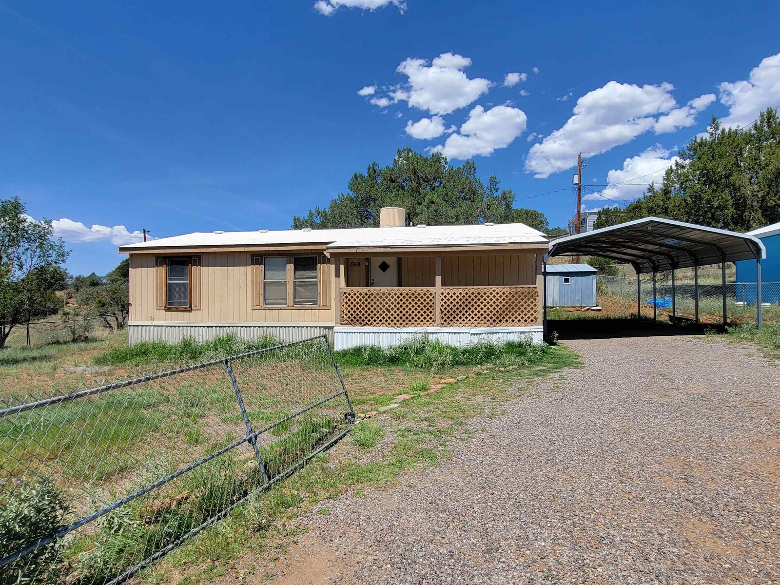 Property Photo: 3905 N Fowler Avenue NM 88061