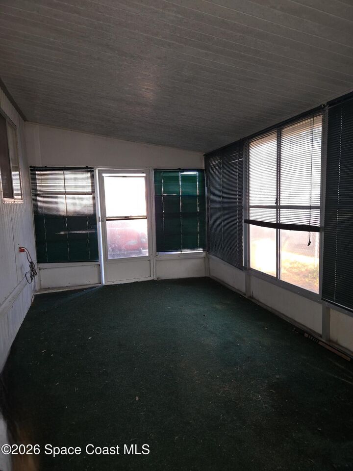 Property Photo:  2448 Royal Palm Drive NE  FL 32905 