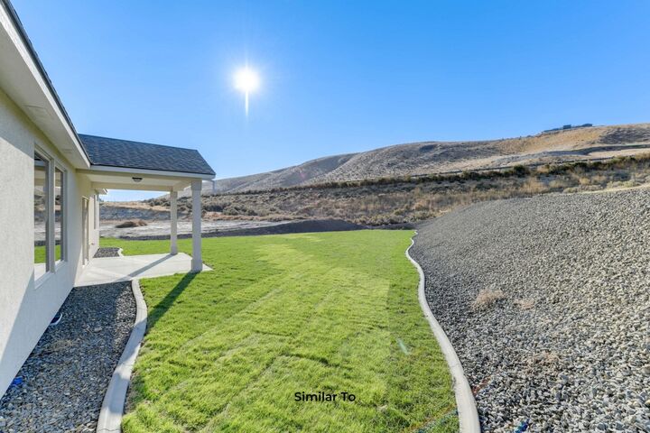 Property Photo:  34300 N Short Rd  WA 99006 