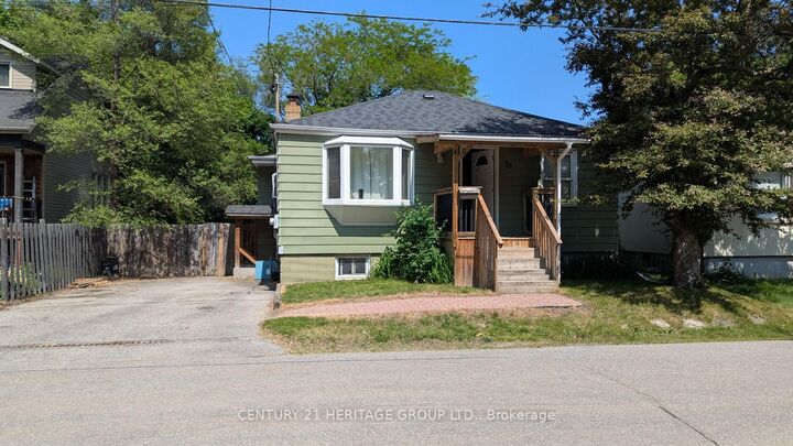 Property Photo:  25 Bush Drive  ON M1C 1G7 
