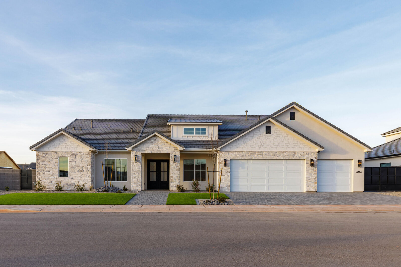 Property Photo: 393 E Sidbury Rd UT 84780