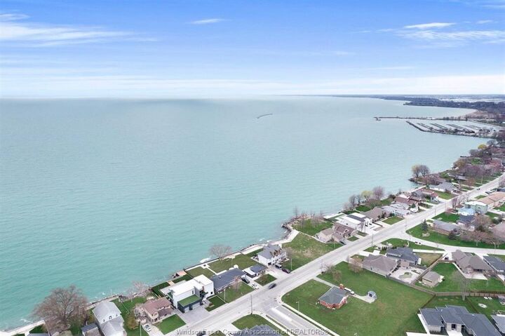 Property Photo:  200 Robson Rd Lot #2  ON N8H 5R1 